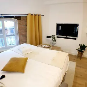 Apartamento Le Floral - Hypercentre Capitole # Parking Privé # Queen Size, Toulouse